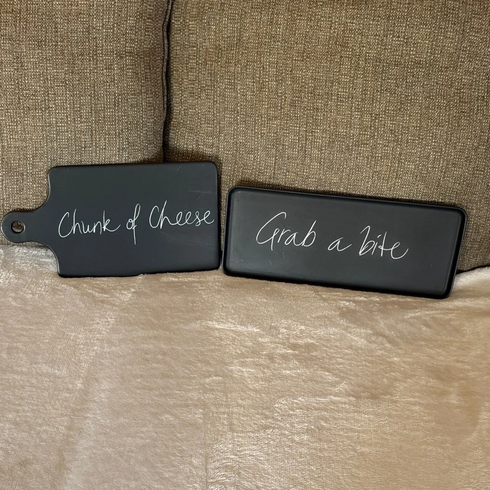 Rare Black Cheese Board Set by Pier One Imports “SOHO” Collection